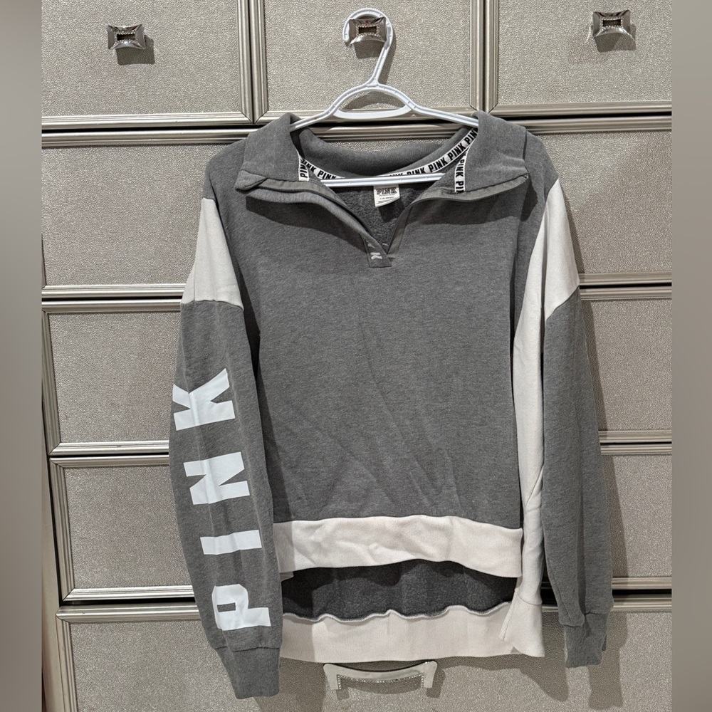PINK Victoria's Secret Gray and White Sweater